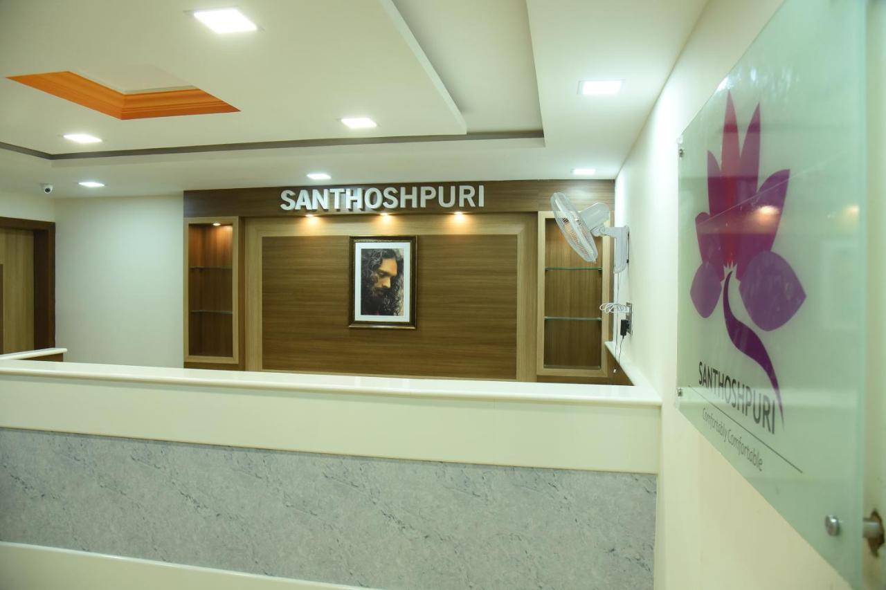 Santhoshpuri Hotel Coimbatore Buitenkant foto